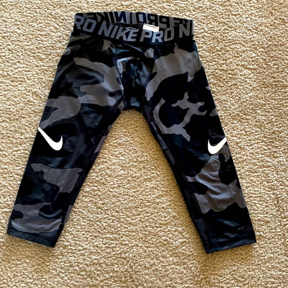 Nike Pro tights, Youth size Medium